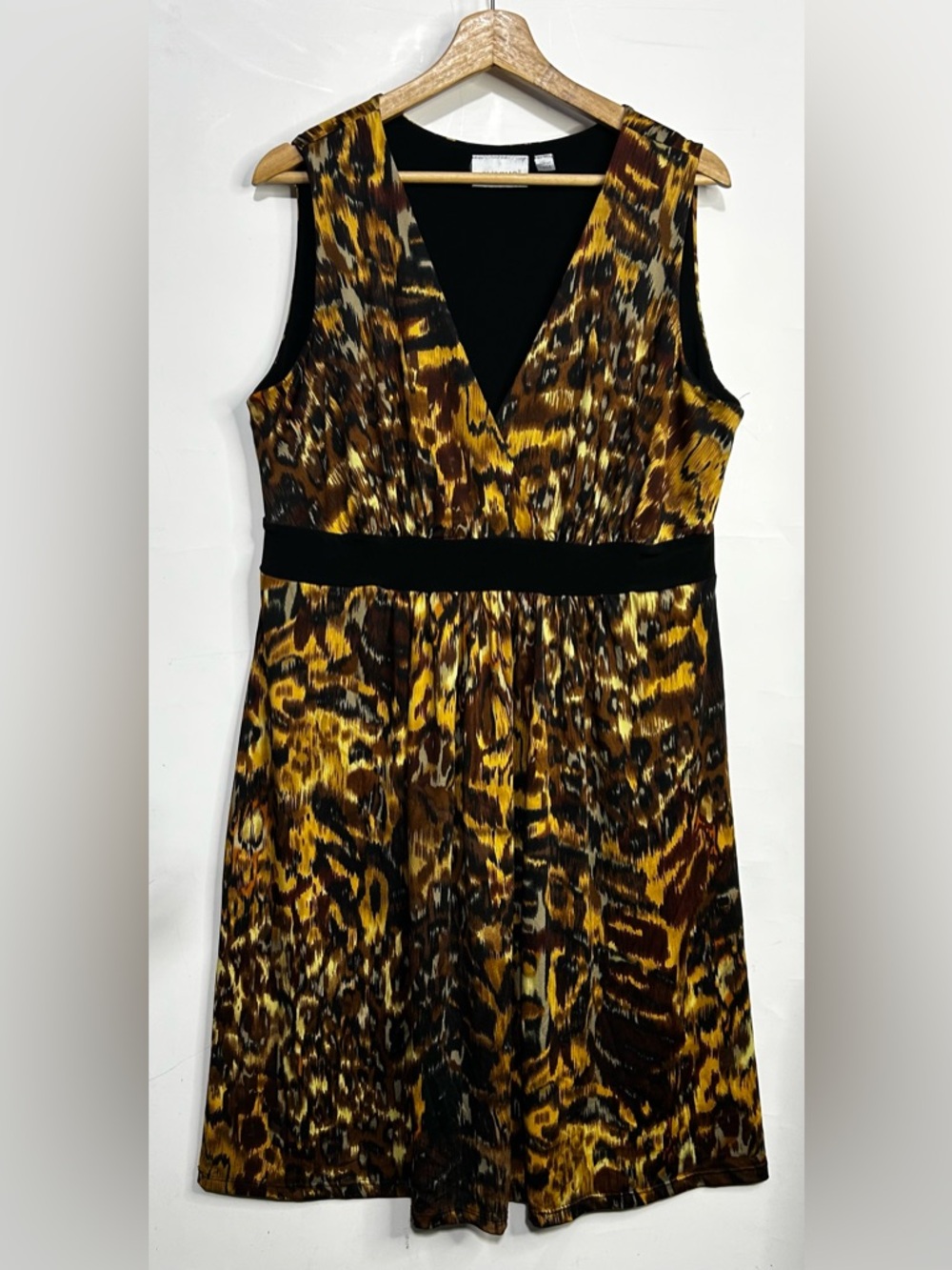 Avenue Watercolor Animal Print Sleeveless V-Neck Dress 14/16